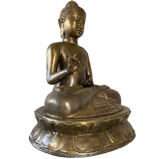 Javanische Buddha-Statue aus Bronze auf einer detaillierten Lotusbasis, 19. Jahrhundert