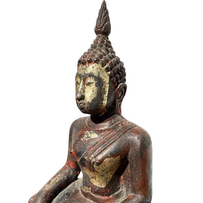birmanisch-teak	Birmanischer Buddha aus dem 19. Jahrhundert aus Teakholz.