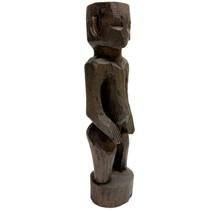 Abstrakte afrikanische Holzstatue der Mumuye-Kultur für Sammler.