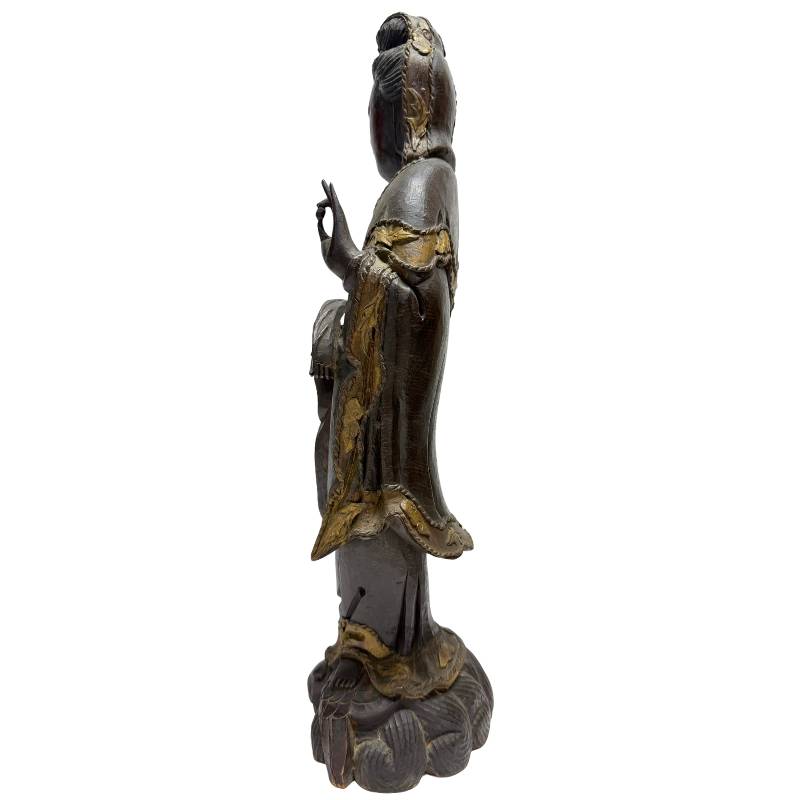 Antike Guanyin Statue aus Holz China Qing Dynastie