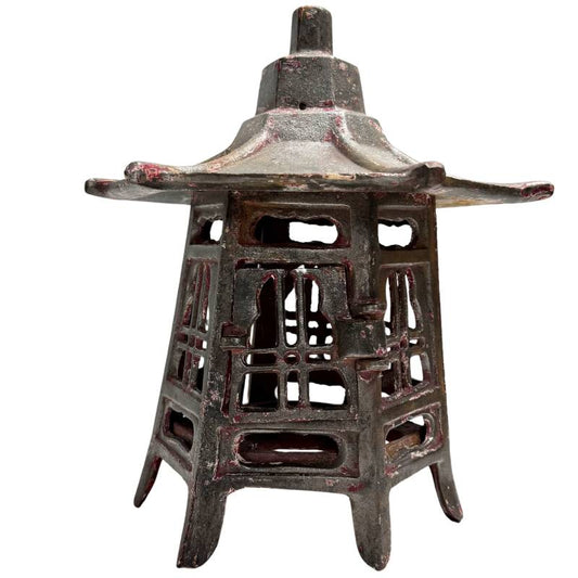 Antike japanische Pagoden-Laterne aus rotem massiven Gusseisen, 27 cm hoch.