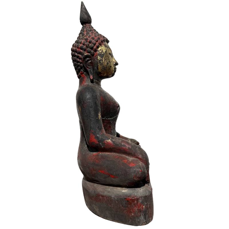 Authentische Thitsi-Lackveredelung auf birmanischem Buddha.
