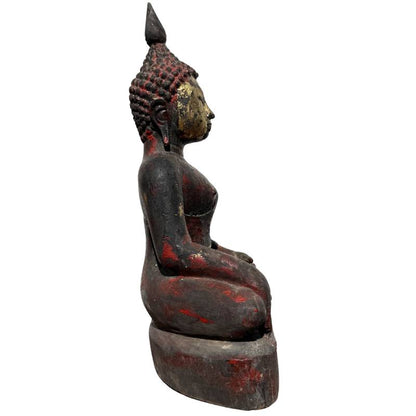 Authentische Thitsi-Lackveredelung auf birmanischem Buddha.