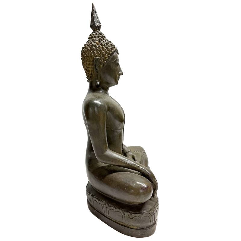 Detailaufnahme des authentischen Blattgolds in den Haarlocken des Bronze-Buddhas.