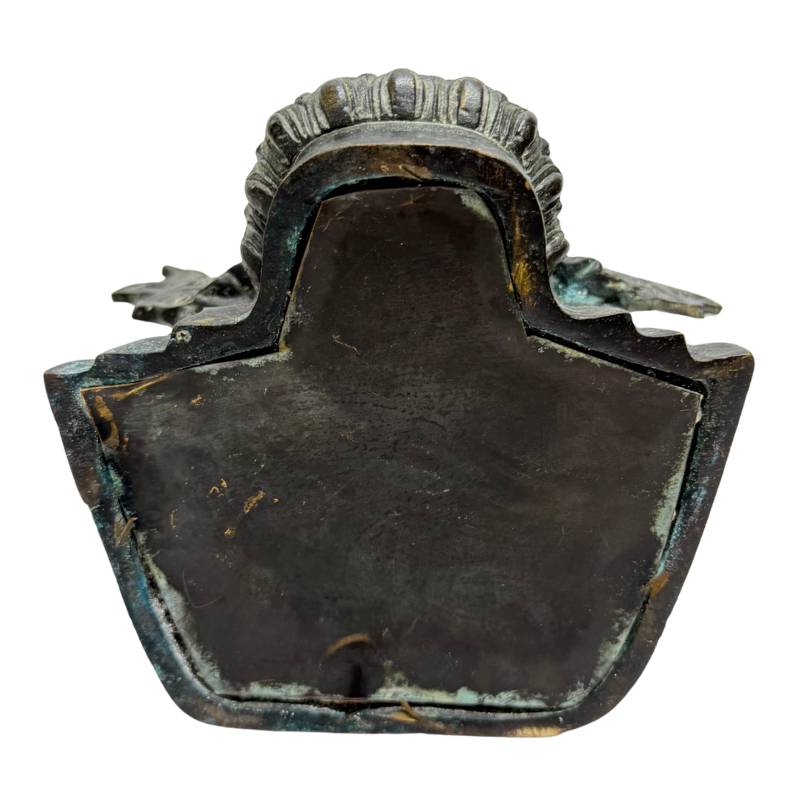 Religiöses Bildnis eines chinesischen Bodhisattvas aus Bronze (Maitreya), Lot 445 bei 1stbuddha, Sino-Tibetisch ca. 1880–1920, 29 cm Höhe, feuervergoldete Details und authentische Patina durch sakralen Gebrauch.