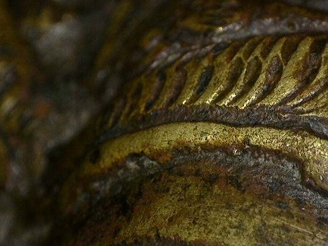 Bronzene Brahma Figur mit rituellen Gebrauchsspuren