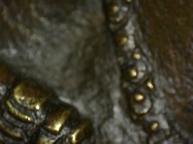 Bronzene Brahma Figur mit natürlicher Oberflächenverwitterung