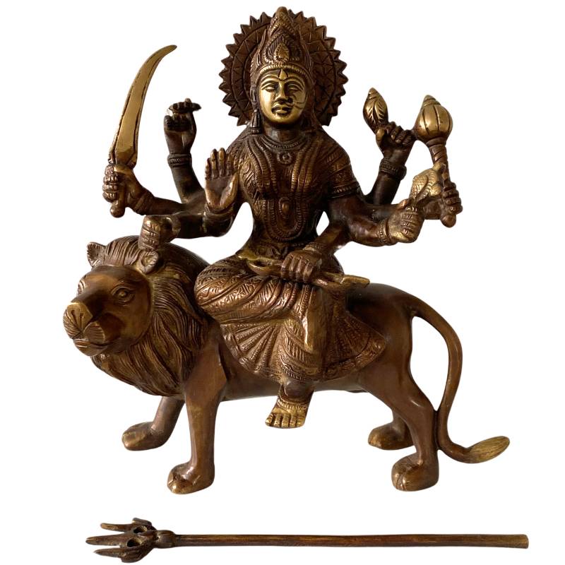 Indische Durga-Göttinnenstatue aus Bronze mit mehreren Armen auf einem Löwen.
