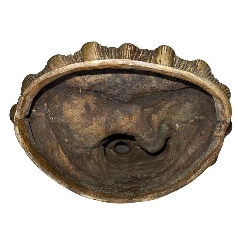 Antike Buddha-Statue aus Nepal, schwere Bronze mit 24k Goldresten, Vitarka Mudra, 28,5 cm hoch, 3,8 kg Gewicht, 18.-19. Jahrhundert, Newar-Stil, Lot 429.