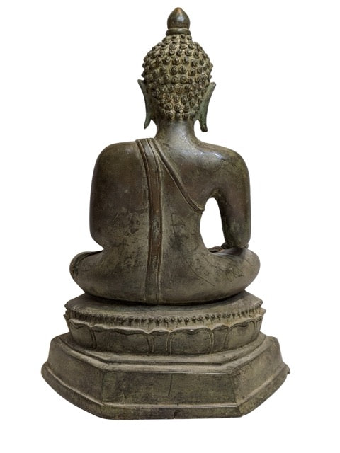 Buddha Bhumisparsha Bronze Myanmar traditionelle Darstellung