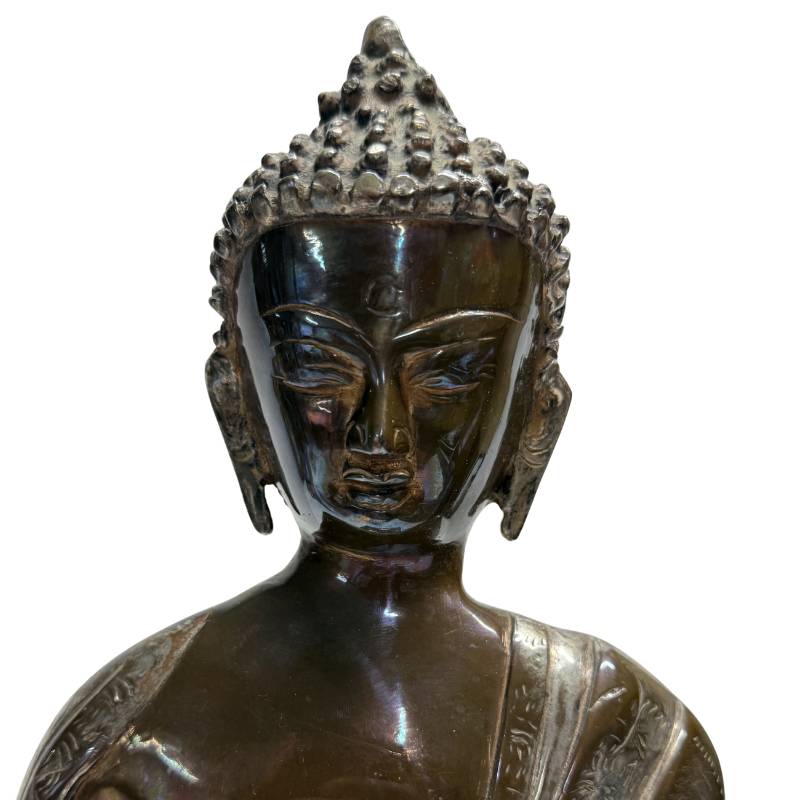 buddha bronze bhumisparsha mudra traditioneller guss detail