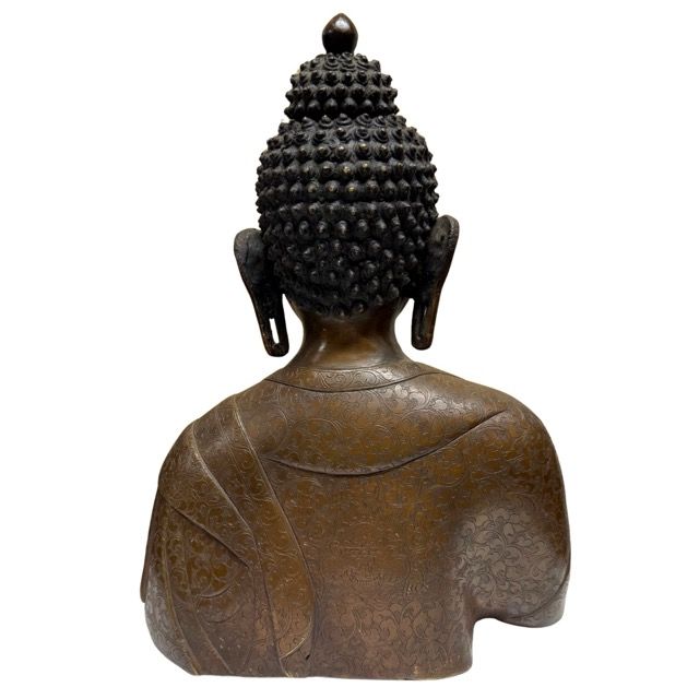 Buddha-Büste aus Patan (Nepal), gefertigt in der Newar-Tradition aus massiver Bronze, 37 cm Höhe, 6,4 kg schwer, Lot 415
