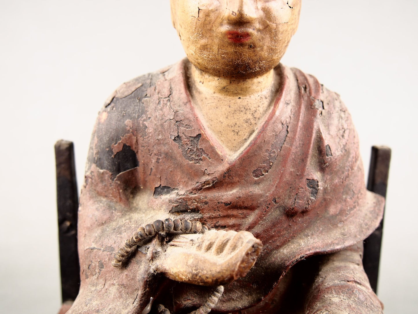 Buddhistische Holzfigur aus der Edo Zeit

