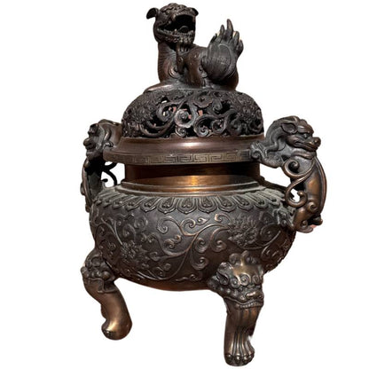 Chinesische Bronze Räucherschale mit dekorativem Deckel
