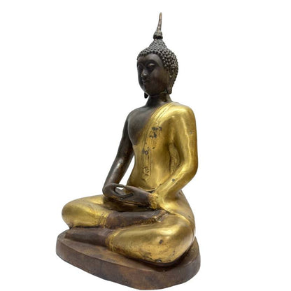 Klassischer chinesischer Bronze-Buddha im Yongle-Stil, Dhyana Mudra Meditationshaltung, 48,5 cm hoch, 7,6 kg schwere Bronze, Lot 446 bei 1stbuddha, Reste von Feuervergoldung, frühes 20. Jahrhundert, harmonische Sakralkunst.