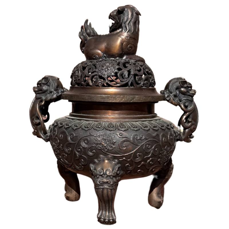 Chinesischer Bronze Räucherbehälter im traditionellen Tempelstil
