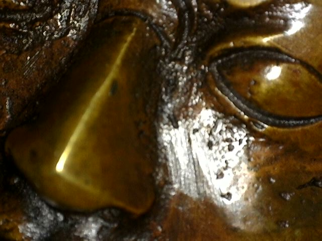Guru Rinpoche Bronze Tibet mit Feuervergoldung und Vajra Mudra traditionelle Darstellung
