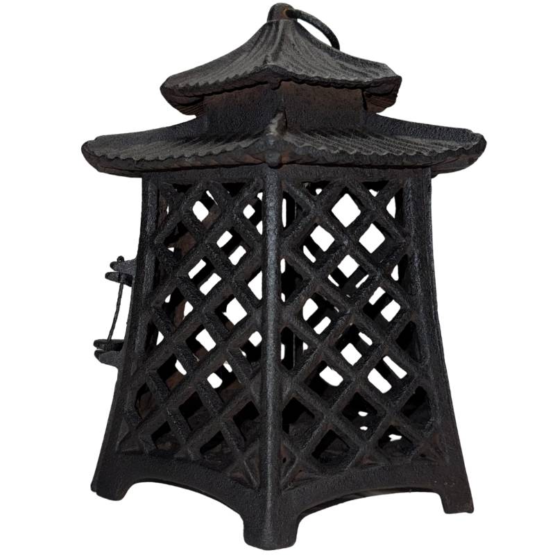 Hänge-Laterne aus Gusseisen für den japanischen Steingarten.