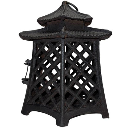 Hänge-Laterne aus Gusseisen für den japanischen Steingarten.