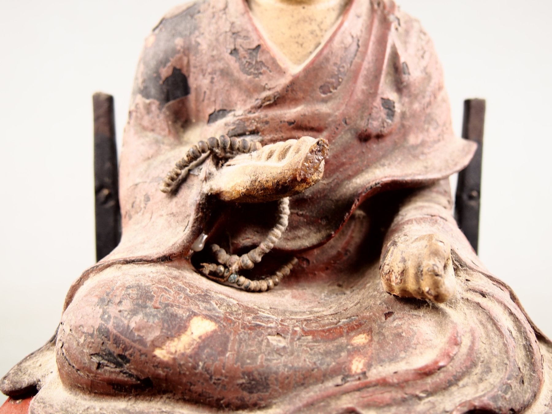 Holzfigur von Kobo Daishi in japanischer Andachtstradition
