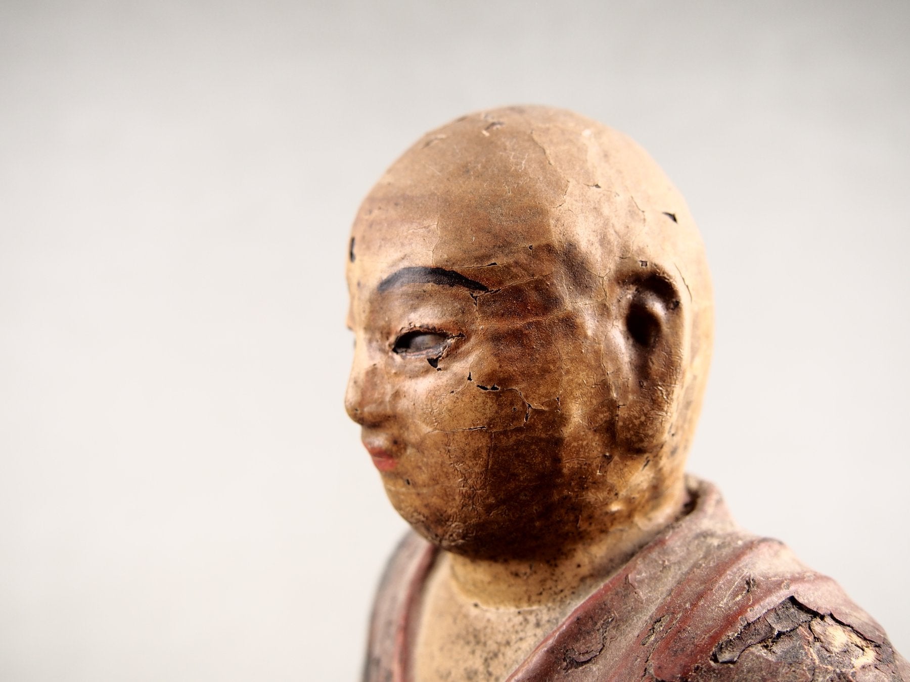 Holzstatue des buddhistischen Meisters Kobo Daishi aus Japan
