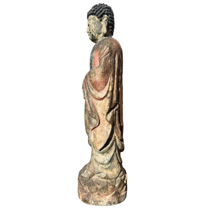 Kwan Yin Skulptur aus Holz aus China
