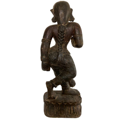 Holzfigur Lakshmi – Nepal mit typischen Newar Schnitzlinien und kraftvoller Form | 1stBuddha