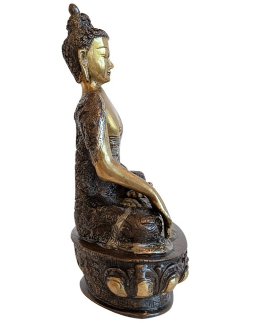 nepal buddha bhumisparsha mudra bronze skulptur gewand dekor muster