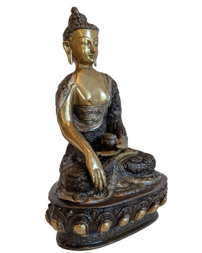 nepalesischer buddha bhumisparsha mudra bronze skulptur gesicht vergoldung