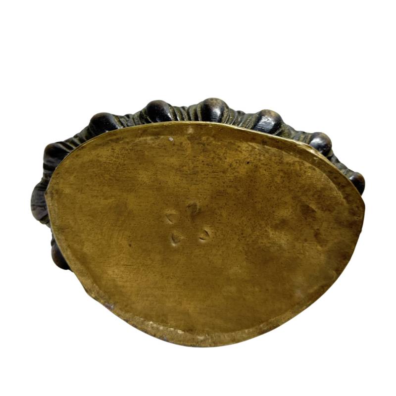 Paar nepalesische Newar-Buddhas auf doppeltem Lotosthron, feuervergoldete Bronze, Lot 457, frühes 20. Jahrhundert, Patan-Ateliers, 18,5 cm hoch, Abhaya Mudra, 3,2 kg schweres Set, 1stbuddha Expertise.