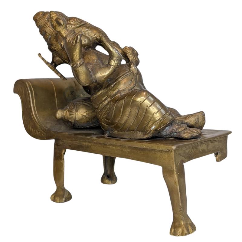 natuerliche altersspuren und oxidationszonen bronze