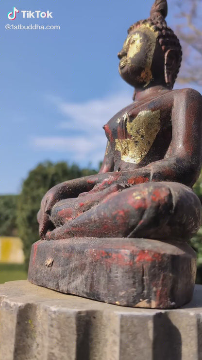 Video mit Birmanischer Buddha aus dem 19. Jahrhundert aus Teakholz.