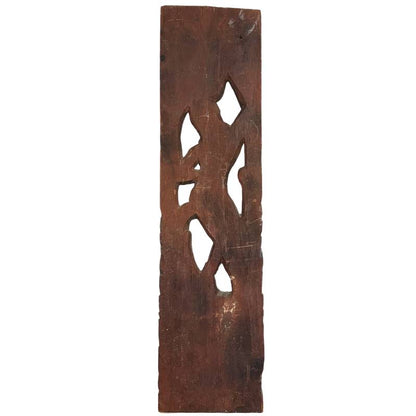 Rückseite einer antiken balinesischen Holzskulptur mit historischer Oxidation und Maserung