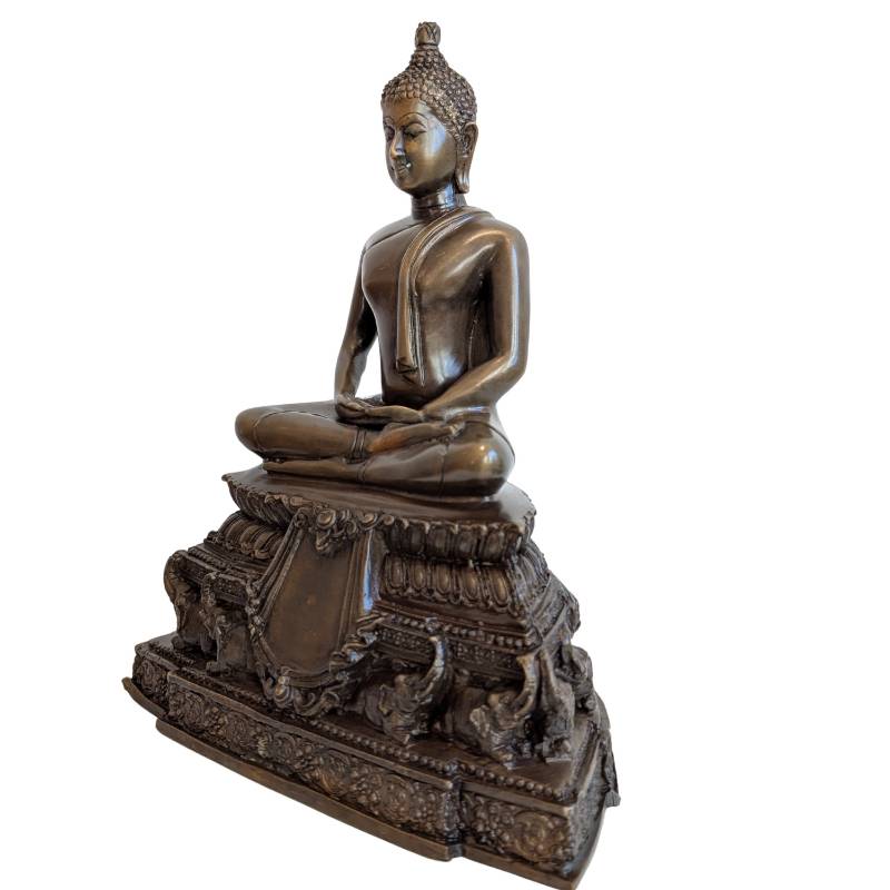 Sitzender Buddha Bronze mit Elefanten Sockel in Meditation mit ruhiger Wirkung