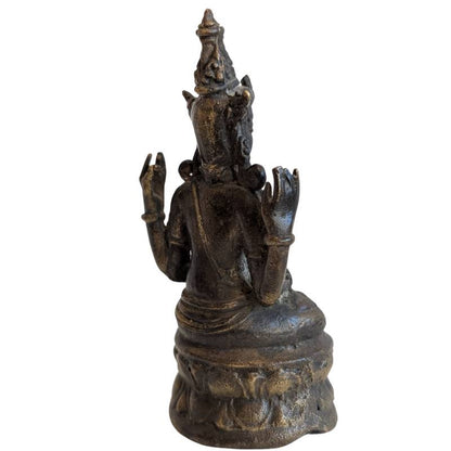 Südostasiatisches Reisebildnis des Lokeshvara aus massiver Bronze, Khmer-Stil, mit charakteristischer dunkler Patina und sanften Konturen durch rituellen Gebrauch, Lot 147.