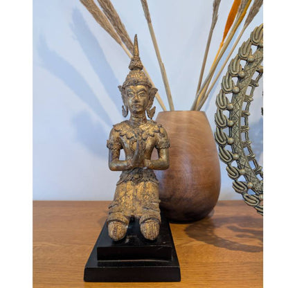 Handgearbeitete Thepanom Statue aus Bronze aus Thailand
