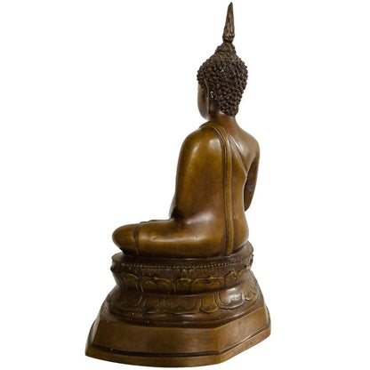 Thailändische Buddha-Statue aus Bronze im Tempelstil mit sichtbaren Goldresten