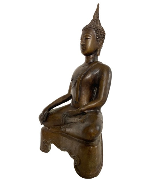 Thailändische Buddha-Statue aus Bronze in klassischem sitzendem Stil