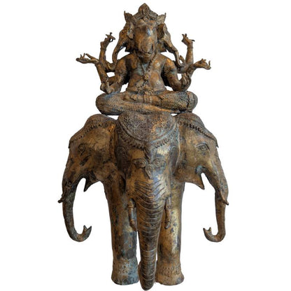 Trimukha Ganesha Statue aus Bronze aus Nepal mit Feuervergoldung auf Airavata