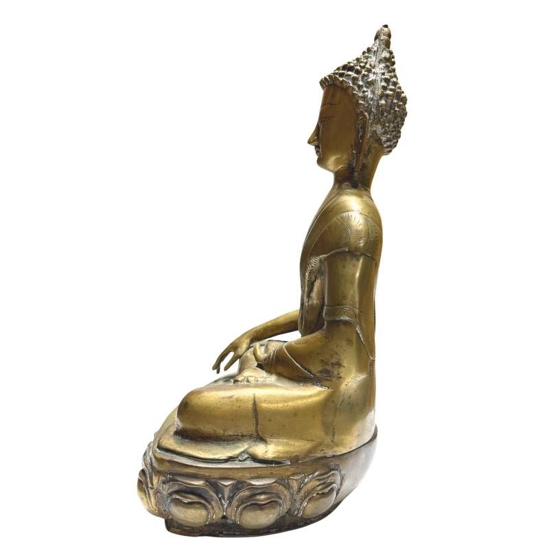 Antike asiatische Buddha Statue auf Lotusthron, feuervergoldetes Metall, 18.-19. Jahrhundert, handgearbeitetes Sakralobjekt mit warmer Goldpatina, Lot 425.